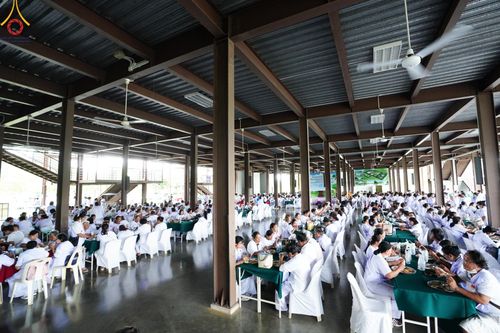 ภาพ No.152303:โครงการอบรมอุบาสก อุบาสิกาแก้ว ตัวแทนทอดกฐิน 30,000 วัด ทั่วไทย ระหว่างวันที่ 6-8 กันยายน พ.ศ. 2567 ณ ศูนย์อบรมเยาวชนกาญจนบุรี