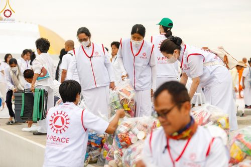 ภาพ No.121072:V.20 เป็นปลื้ม การเตรียมงาน เก็บงาน การรับบุญของเจ้าหน้าที่หน่วยงานต่างๆ เพื่อโครงการธรรมยาตรา กตัญญูบูชา มหาปูชนียาจารย์ พระมงคลเทพมุนี (สด จนฺทสโร) พระผู้ปราบมาร อนุสรณ์สถาน 7 แห่ง ปีที่ 12 ระหว่างวันที่ 2 - 31 มกราคม พ.ศ.2567