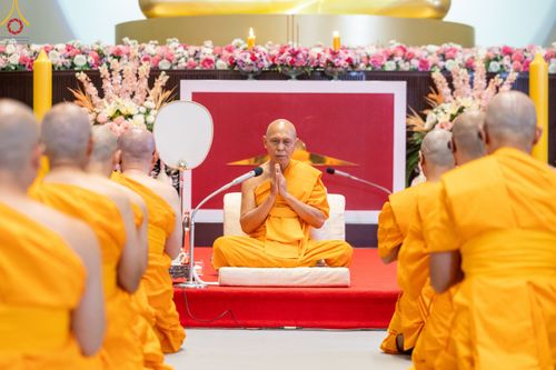 ภาพ No.83478:พิธีบรรพชาอุปสมบทหมู่ธรรมทายาทนานาชาติ (ภาคภาษาจีน) รุ่นที่ 18 ณ โบสถ์พระไตรปิฎก วัดพระธรรมกาย จ.ปทุมธานี วันเสาร์ที่ 15 กรกฎาคม 2566