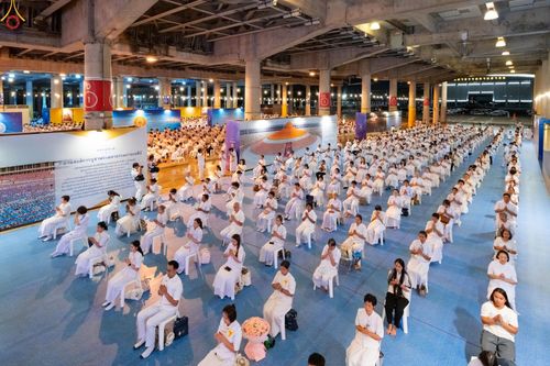 ภาพ No.345893:วันพฤหัสบดีที่ 27 สิงหาคม พ.ศ.2569 พิธีฉลองชัยสวดมนต์บทธัมมจักกัปปวัตตนสูตร 8,657,585,858 จบ ณ มหารัตนวิหารคด วัดพระธรรมกาย