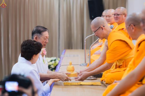 ภาพ No.331370:วันที่ 31 พฤษภาคม พ.ศ.2569 พิธีทอดผ้าป่าและตอกเสาเข็มมงคลต้นแรก องค์พระเจดีย์เพื่อสร้างสันติภาพโลก  ณ ธุดงคสถานพัฒนานิคม จังหวัดลพบุรี