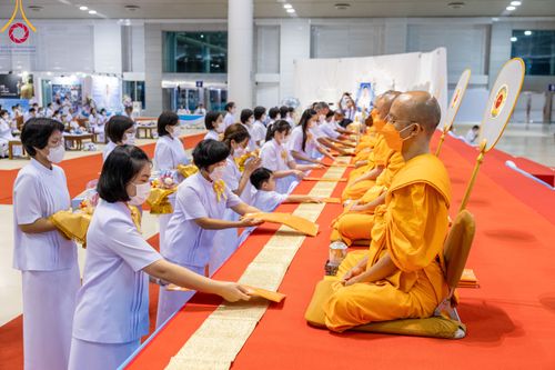 ภาพ No.91076:พิธีบำเพ็ญกุศลสวดพระอภิธรรม  อุบาสกถาวร พรหมถาวร (อุบาสกผู้ปั้นพระ) คืนสุดท้าย วันศุกร์ที่ 20 ตุลาคม พ.ศ. 2566 ณ ห้องแก้วสารพัดนึก 1 สภาธรรมกายสากล วัดพระธรรมกาย จ.ปทุมธานี