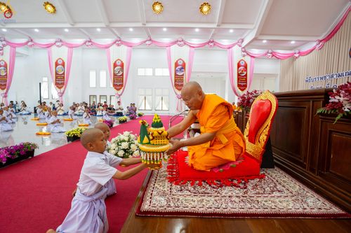 ภาพ No.317897:วันพุธที่ ๑ เมษายน พ.ศ.๒๕๖๙  โครงการบรรพชาสามเณรภาคฤดูร้อน รุ่นที่ ๓๓  ประจำปี ๒๕๖๙ บูชาธรรม ๘๒ ปี หลวงพ่อธัมมชโย  ณ วัดบ้านขุน อำเภอฮอด จังหวัดเชียงใหม่