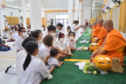 ภาพ No.67024:พิธีอุปสมบทวัดพันเสด็จนอก อ.ศรีราชา จ.ชลบุรี รับบุญจัดงานโดย สำนักพัฒนาเยาวชนโลก เมื่อวันที่ 7 ธันวาคม พ.ศ. 2565