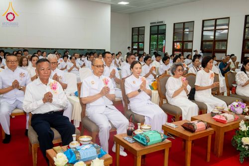 ภาพ No.315838:วันพฤหัสบดีที่ 26 มีนาคม พ.ศ. 2569 พิธีบำเพ็ญกุศล คุณพ่อณรงค์ จินตมากุล  สิริอายุ 99 ปี 11 เดือน โยมบิดา พระครูปลัดรัตนวีรวัฒน์ (รังสฤษดิ์ อิทฺธิจินตโก) ที่ปรึกษาเจ้าคณะจังหวัดปทุมธานี เจ้าอาวาสวัดพระธรรมกาย  ณ ห้องปลูกศรัทธา 2 วัดพระธรรมกาย ปทุมธานี