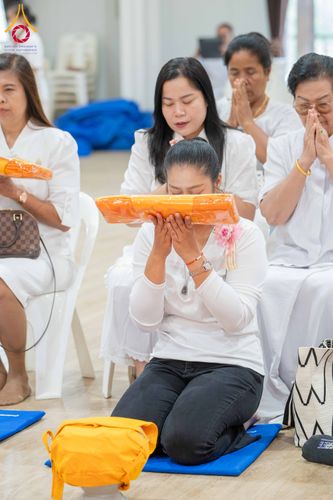 ภาพ No.318661:วันที่ 29 มีนาคม พ.ศ. 2569 พิธีเวียนประทักษิณ มอบผ้าไตร บรรพชาสามเณร  ณ ศูนย์อบรมเยาวชนกาญบุรี