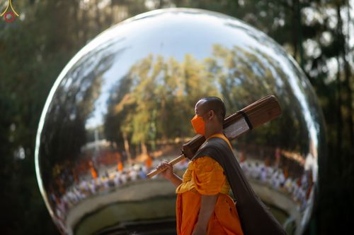 ภาพ No.70828:พิธีต้อนรับพระธรรมยาตรา ในโครงการธรรมยาตรากตัญญูบูชา มหาปูชนียาจารย์ พระมงคลเทพมุนี(สด จนฺทสโร) พระผู้ปราบมาร อนุสรณ์สถาน 7 แห่ง ปีที่ 11 วันที่ 14 มกราคม พ.ศ. 2566 ณ อนุสรณ์สถานลำดับที่ 3 สถานที่เกิดในเพศสมณะ วัดสองพี่น้อง อ.สองพี่น้อง จ.สุพรรณบุรี