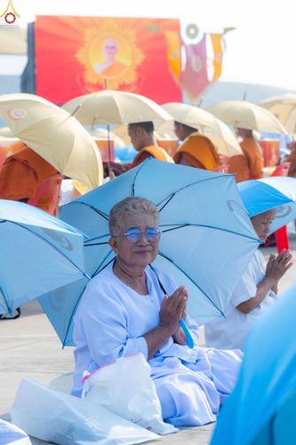 ภาพ No.324629:วันที่ 22 เมษายน พ.ศ.2569 (วันคุ้มครองโลก) บรรยากาศสาธุชน ในงานถวายมหาสังฆทาน 40,000 กว่าวัดทั่วประเทศ ณ ลานธรรม วัดพระธรรมกาย