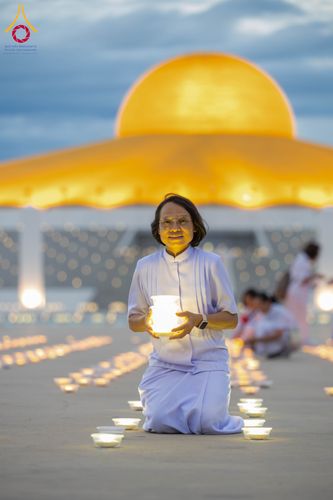 ภาพ No.345758:วันพฤหัสบดีที่ 27 สิงหาคม พ.ศ.2569 พิธีจุดประทีป เนื่องในวันธรรมชัย ณ วัดพระธรรมกาย ปทุมธานี