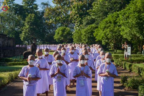 ภาพ No.68194:พิธีเวียนประทักษิณ และวันทาพระมหาเจดีย์บรมพุทโธ ของนาคธรรมทายาท ประเทศอินโดนีเซีย วันที่ 17 ธันวาคม พ.ศ. 2565