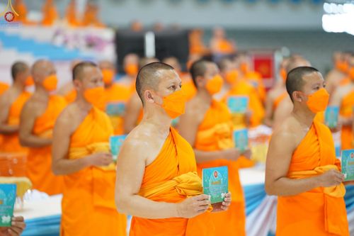 ภาพ No.65407:พิธีรับมอบต้นสมบัติจักรพรรดิ เพื่องานเผยแผ่พระพุทธศาสนาวิชชาธรรมกายไปทั่วโลก แด่ศูนย์ส่งเสริมศีลธรรมทั่วโลก 221 แห่ง ในวันอาทิตย์ต้นเดือนที่ 4 ธันวาคม พ.ศ. 2565 ณ วัดพระธรรมกาย จ.ปทุมธานี