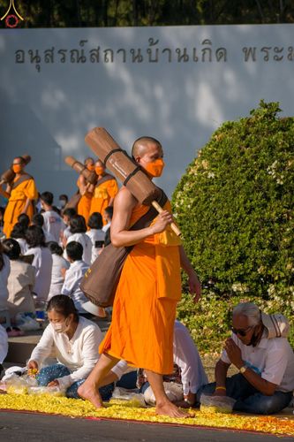 ภาพ No.70667:พิธีต้อนรับพระธรรมยาตรา ในโครงการธรรมยาตรากตัญญูบูชา มหาปูชนียาจารย์ พระมงคลเทพมุนี(สด จนฺทสโร) พระผู้ปราบมาร อนุสรณ์สถาน 7 แห่ง ปีที่ 11 วันที่ 14 มกราคม พ.ศ. 2566 ณ อนุสรณ์สถานลำดับที่ 3 สถานที่เกิดในเพศสมณะ วัดสองพี่น้อง อ.สองพี่น้อง จ.สุพรรณบุรี