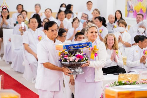 ภาพ No.63964:พิธีทอดกฐินสามัคคี ประจำปีพุทธศักราช 2565 ณ วัดพระธรรมกายจอร์เจีย ประเทศสหรัฐอเมริกา วันอาทิตย์ที่  23  ตุลาคม  พ.ศ. 2565