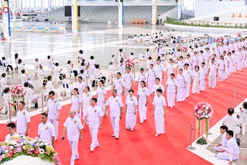 ภาพ No.342757:วันอาทิตย์ที่ 9 สิงหาคม พ.ศ.2569 พิธีจุดเทียนใจ ไฟนิรันดร์ อนันตชัย ณ รัตนบัลลังก์ วัดพระธรรมกาย