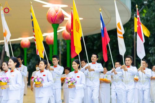 ภาพ No.286476:วันเสาร์ที่ 12 กรกฏาคม พ.ศ.2568 พิธีบรรพชาอุปสมบท  โครงการบรรพชาอุปสมบทหมู่ ธรรมทายาทนานาชาติ(ภาคภาษาจีน), โครงการบรรพชาสามเณร โรงเรียนนานาชาติ รุ่นที 14