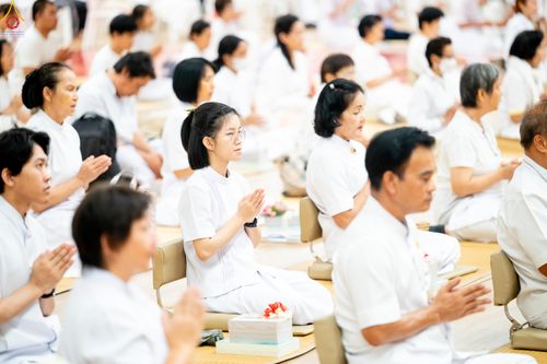 ภาพ No.329037:วันอาทิตย์ที่ 17 พฤษภาคม พ.ศ.2569 พิธีร่วมบุญการศึกษาพระภิกษุสามเณร (หนังสือบาลี นักธรรม ทางก้าวหน้า World-Pec) ณ ห้องแก้วสารพัดนึก 2 วัดพระธรรมกาย