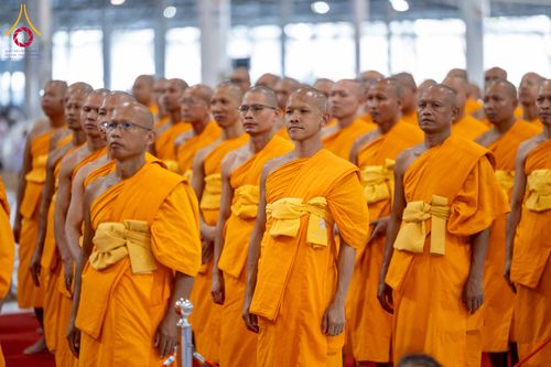 ภาพ No.308720:วันที่ 1 กุมภาพันธ์ พ.ศ. 2569 พิธีรับประกาศนียบัตร และพระของขวัญพระธรรมยาตรา ณ สภาธรรมกายสากล วัดพระธรรมกาย จ.ปทุมธานี