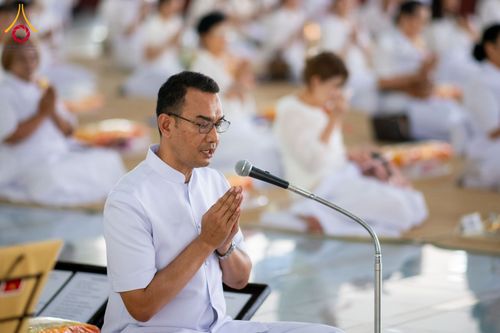 ภาพ No.326740:วันที่ 1 พฤษภาคม พ.ศ.2569 พิธีบุพเปตพลี ครั้งที่ 181 ร่วมอุทิศบุญแด่หมู่ญาติที่ล่วงลับไปแล้ว และสืบทอดอายุพระพุทธศาสนา ณ หอฉันคุณยายอาจารย์ฯ วัดพระธรรมกาย