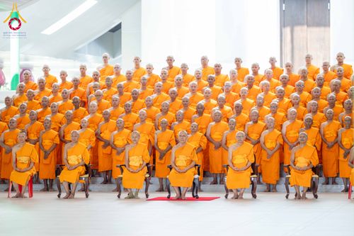 ภาพ No.321500:วันเสาร์ที่ 11 เมษายน พ.ศ.2569 พิธีขอบรรพชา พิธีขอสรณคมณ์และศีล, พิธีถวายบาตร พิธีอุปสมบท โครงการอุปสมบทหมู่ บูชาธรรมหลวงพ่อธัมมชโย พ.ศ.2569 โครงการอุปสมบทหมู่ธรรมทายาท ระดับอุดมศึกษา รุ่น 53 (ภาคฤดูร้อน) ณ วัดพระธรรมกาย ปทุมธานี