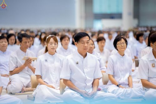 ภาพ No.337864:วันอาทิตย์ต้นเดือน 5 กรกฎาคม พ.ศ.2569 พิธีบูชาข้าวพระ ณ สภาธรรมกายสากล วัดพระธรรมกาย