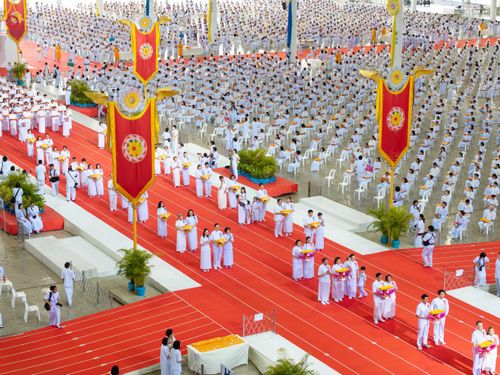 ภาพ No.345646:วันพฤหัสบดีที่ 27 สิงหาคม พ.ศ.2569 พิธีทอดผ้าป่าเพื่อถวายอุปกรณ์สื่อโสตทัศน์ อาคาร 82 ปี หลวงพ่อธัมมชโย พิธีทอดผ้าป่าสมทบกฐินวัดพระธรรมกาย และสมทบกฐิน 30,000 กว่าวัดทั่วไทย ครั้งที่ 1 ประจำปี พุทธศักราช 2569 ณ วัดพระธรรมกาย ปทุมธานี