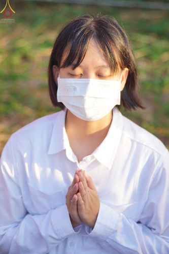 ภาพ No.70564:พิธีตักบาตรพระธรรมยาตราฯ ในโครงการธรรมยาตรากตัญญูบูชา มหาปูชนียาจารย์ พระมงคลเทพมุนี(สด จนฺทสโร) พระผู้ปราบมาร ปีที่ 11 ณ อนุสรณ์สถานลำดับที่ 2 สถานที่ตั้งมโนปณิธานบวชตลอดชีวิต อนุสรณ์สถานคลองบางนางแท่น อ.สามพราน จ.นครปฐม วันที่ 14 มกราคม พ.ศ. 2566