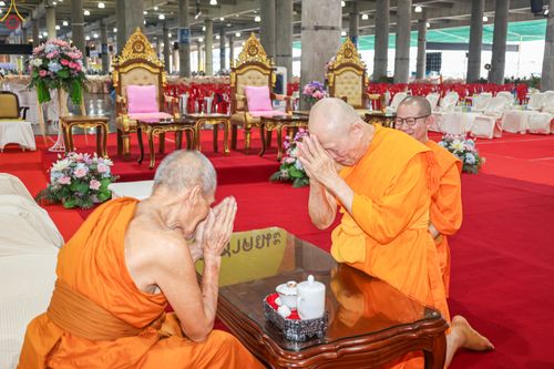 ภาพ No.323469:วันที่ 22 เมษายน พ.ศ.2569(วันคุ้มครองโลก) งานถวายมหาสังฆทาน 40,000 กว่าวัดทั่วประเทศ การเดินทางเข้าวัด , การต้อนรับปฏิสันถารพระสังฆาธิการ  ,  การจัดเตรียมภัตตาหาร , การลงทะเบียน