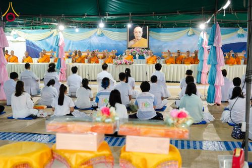 ภาพ No.299158:วันที่ 21 มกราคม พ.ศ. 2569 พิธีถวายภัตตาหารเป็นสังฆทาน แด่พระธรรมยาตรา ณ อนุสรณ์สถานบางปลา วัดบางปลา อำเภอบางเลน จังหวัดนครปฐม ในโครงการธรรมยาตรา กตัญญูบูชา มหาปูชนียาจารย์ พระมงคลเทพมุนี(สด จนฺทสโร) พระผู้ปราบมาร อนุสรณ์สถาน 7 แห่ง ปีที่ 14