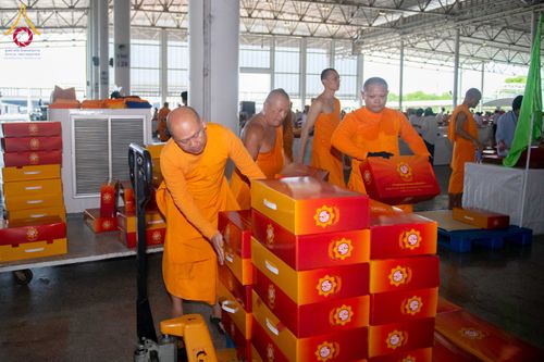 ภาพ No.315980:วันที่ 24 - 27 มีนาคม พ.ศ.2569 การเตรียมงานมหาสังฆทาน 40,000 กว่าวัดทั่วไทย วันคุ้มครองโลก 22 เมษายน พ.ศ.2569