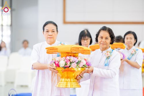 ภาพ No.278407:วันพุธที่ 10 ธันวาคม พ.ศ.2568  พิธีทอดผ้าป่าเพื่อสนับสนุนโครงการตักบาตรพระ 10,000 รูป เมืองกาญจนบุรี ณ อาคารปลูกศรัทธา วัดพระธรรมกาย