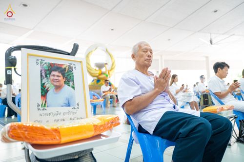 ภาพ No.90560:พิธีบุพเปตพลี  ครั้งที่ 141 ร่วมอุทิศบุญแด่หมู่ญาติที่ล่วงลับไปแล้ว และสืบทอดอายุพระพุทธศาสนา วันพฤหัสบดีที่ 14 ตุลาคม พ.ศ.2566 วันพระแรม 15 ค่ำ เดือน 10 ณ หอฉันคุณยายอาจารย์ฯ วัดพระธรรมกาย