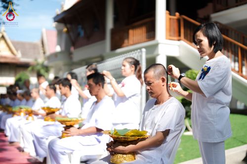 ภาพ No.341212:วันอาทิตย์ที่ 26 กรกฎาคม พ.ศ. 2569 ​โครงการอุปสมบทหมู่บูชาธรรมมหาปูชนียาจารย์ รุ่นที่ ๑ วัดกลางธนรินทร์ ต.บ้านแป้ง อ.พรหมบุรี จ.สิงห์บุรี