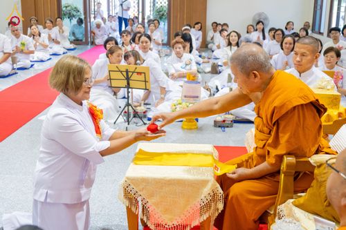 ภาพ No.336296:วันจันทร์ที่ 22 มิถุนายน พ.ศ.2569 พิธีอัญเชิญพระธรรมกาย และบรรจุพระบรมสารีริกธาตุ  ภายในเกศดอกบัวตูม องค์พระประธาน ณ อาคารสมปรารถนา วัดกลางธนรินทร์ ต.บ้านแป้ง อ.พรหมบุรี จ.สิงห์บุรี