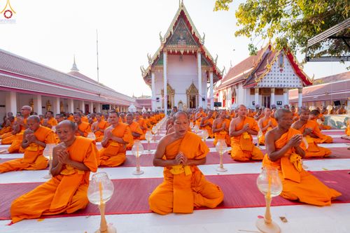 ภาพ No.293946:วันที่ 14 มกราคม พ.ศ. 2569 พิธีจุดประทีปถวายเป็นพุทธบูชา และบูชาธรรมมหาปูชนียาจารย์  ณ วัดสองพี่น้อง ต.ต้นตาล อ.สองพี่น้อง จ.สุพรรณบุรี ในโครงการธรรมยาตรา กตัญญูบูชา มหาปูชนียาจารย์ พระมงคลเทพมุนี(สด จนฺทสโร) พระผู้ปราบมาร อนุสรณ์สถาน 7 แห่ง ปีที่ 14