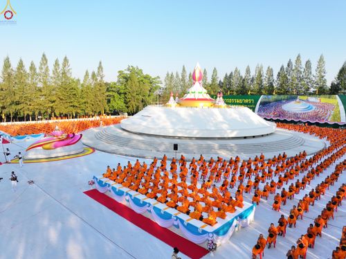 ภาพ No.292487:วันที่ 11 มกราคม พ.ศ. 2569 พิธีตักบาตรพระธรรมยาตรา ณ อนุสรณ์สถานคลองบางนางแท่น อ.สามพราน จ.นครปฐม ในโครงการธรรมยาตรา กตัญญูบูชา มหาปูชนียาจารย์ พระมงคลเทพมุนี(สด จนฺทสโร) พระผู้ปราบมาร อนุสรณ์สถาน 7 แห่ง ปีที่ 14