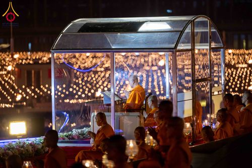 ภาพ No.312427:วันอังคารที่ 3 มีนาคม พ.ศ.2569 พิธีเวียนประทักษิณและจุดมาฆประทีป (ภาพชุดที่ 2) ณ ลานธรรมพระมหาธรรมกายเจดีย์ วัดพระธรรมกาย