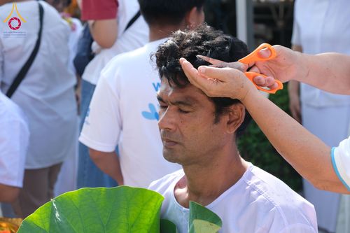 ภาพ No.315591:วันที่ 21 มีนาคม พ.ศ. 2569 โครงการอุปสมบทหมู ภาคฤดูร้อน ศูนย์อบรมเยาวชนนครปฐม อุปสมบท ณ พระอุโบสถ วัดลาดหญ้าไทร