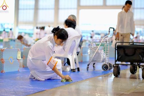 ภาพ No.150576:V.44 เพื่อพ่อ ภาพเตรียมงาน ปฎิบัติงาน ของเจ้าหน้าที่ อาสาสมัคร ทุกสถานะ เพื่อความสำเร็จ ในงานวันธรรมชัย วันอังคารที่ 27 สิงหาคม พ.ศ. 2567