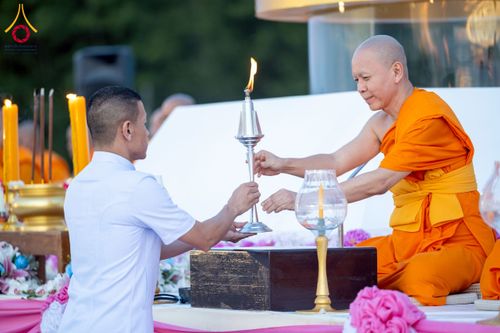 ภาพ No.250443:วันอังคารที่ 7 ตุลาคม พ.ศ. 2568 พิธีจุดประทีปบูชาพระรัตนตรัย ณ ลานธรรมปทุมรัตน์ธรรมเจดีย์ พุทธอุทยานนานาชาติ อ.โพนพิสัย จ.หนองคาย