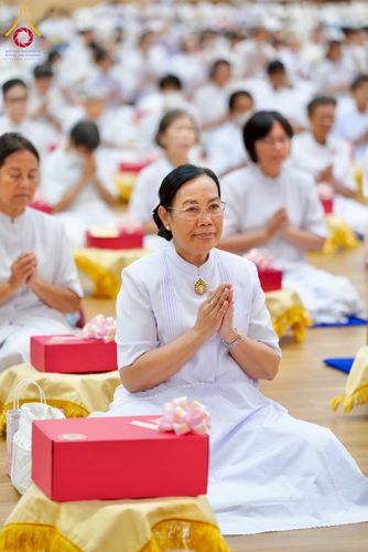 ภาพ No.237827:วันอาทิตย์ที่ 10 สิงหาคม พ.ศ. 2568 พิธีถวายไทยธรรมมุทิตาเปรียญธรรมและบาลีศึกษา ณ ห้องแก้วสารพัดนึก2 วัดพระธรรมกาย ปทุมธานี