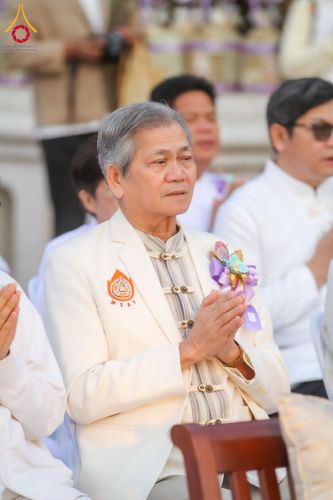 ภาพ No.208648:ตักบาตรพระ 1,743 รูป ครบรอบ 743 ปี นครน่าน ถวายเป็นพุทธบูชา น้อมบุญกุศลอุทิศให้บรรพบุรุษ วันอาทิตย์ ที่ 16 กุมภาพันธ์ พ.ศ. 2568 ณ ถนนคนเดินข่วงเมืองน่าน ต.ในเวียง อ.เมือง จ.น่าน