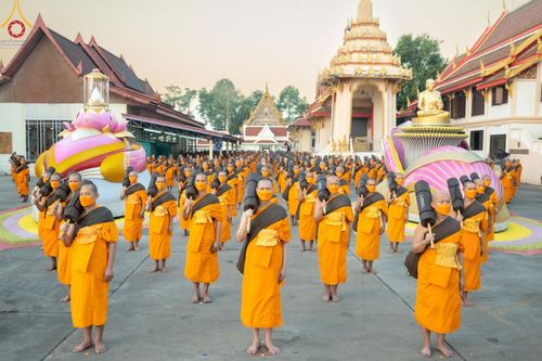 พระธรรมยาตราร่วมปฏิบัติธรรม และถ่ายภาพหมู่ประวัติศาสตร์ ปีที่ 12  วันที่ 16 มกราคม พ.ศ. 2567  ณ วัดโบสถ์บน จ.นนทบุรี