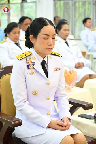 ภาพ No.57894:นายอำเภอคลองหลวง นำพสกนิกรร่วมพิธีเจริญพระพุทธมนต์ ถวายเป็นพระราชกุศล เนื่องในโอกาสวันคล้ายวันประสูติ สมเด็จพระเจ้าลูกยาเธอ เจ้าฟ้าทีปังกรรัศมีโชติฯ ณ วัดพระธรรมกาย วันจันทร์ที่ 29 เมษายน พ.ศ. 2567