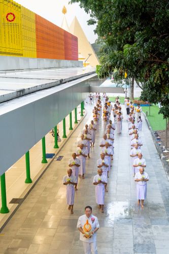 ภาพ No.244529:วันเสาร์ที่ 6 กันยายน พ.ศ. 2568 พิธีเวียนประทักษิณ และวันทาสีมาของนาคธรรมทายาท โครงการอุปสมบทหมู่บูชาธรรมครบรอบ 108 ปี วันครูผู้ค้นพบวิชชาธรรมกาย ณ โบสถ์พระไตรปิฎก วัดพระธรรมกาย