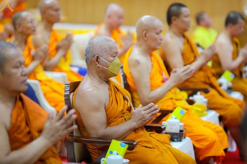 ภาพ No.89751:พิธีวางแผ่นจารึกชื่อ เพื่อนำไปประดิษฐานไว้ในฐานองค์พระประธาน เนื่องในโอกาสครบรอบ 10 ปี ศูนย์ปฏิบัติธรรมนครราชสีมา วันอาทิตย์ที่ 24 กันยายน พ.ศ. 2566