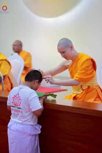 ภาพ No.213777:วันเสาร์ที่ 29 มีนาคม พ.ศ. 2568 พิธีตัดปอยผม ขอขมาผู้ปกครอง มอบบาตร-ผ้าไตร และพิธีบรรพชาสามเณร ณ ศูนย์ปฏิบัติธรรมจังหวัดระยอง (บ้านช่องลม) ต.บางบุตร อ.บ้านค่าย จ.ระยอง