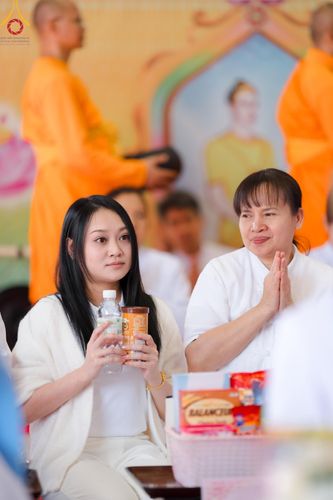 ภาพ No.133013:พิธีทอดผ้าป่าสามัคคีฉลองครบ 13 ปี วัดพระธรรมกายไอจิ แด่คณะพระภิกษุสงฆ์ 12 วัด ศูนย์สาขาทั่วภาคพื้นญี่ปุ่น วันที่ 31 มีนาคม พ.ศ. 2567