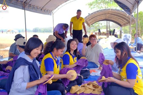 ภาพ No.127445:V.31 ทุ่มเทเพื่อบางกล่ำ การเตรียมงานของเจ้าหน้าที่หน่วยงานต่างๆ  เพื่องานธรรมยาตราอัญเชิญพระบรมสารีริกธาตุ ประดิษฐาน ณ มหารัตนเจดีย์สิริปทุมสวรรค์ (เจดีย์อริยพุทธะ 5 พระองค์) ณ ศูนย์ปฏิบัติธรรมภาคใต้ อ.บางกล่ำ จ.สงขลา ระหว่างวันที่ 9-10 มีนาคม พ.ศ. 2567