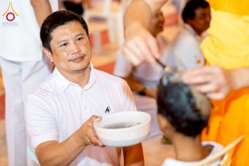 ภาพ No.214277:วันอาทิตย์ที่ 30 มีนาคม พ.ศ. 2568  พิธีปลงผมสามเณรฟื้นฟูทั่วไทย ณ มหารัตนวิหารคด คอร์ 22 วัดพระธรรมกาย จ.ปทุมธานี