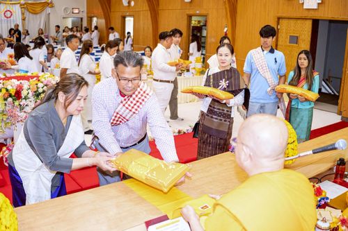 ภาพ No.262737:วันที่ 19 ตุลาคม พ.ศ. 2568 กฐินบรมจักรพรรดิ สมปรารถนา ณ วัดพระธรรมกายมินเนโซต้า ประเทศสหรัฐอเมริกา 